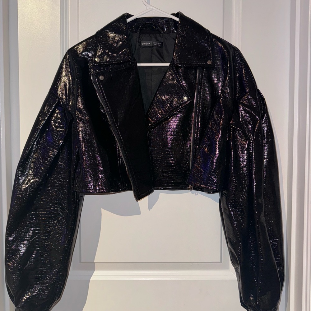Faux leather cropped jacket